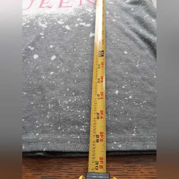 Queen Splatter Tri-crest T-Shirt - Picture 6 of 6